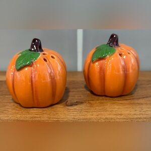 Ceramic Pumpkin Salt & Pepper Shakers